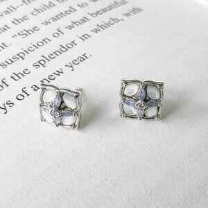 NEW Kendra Scott Dira Stone Silver Ivory Mix Stud Earrings